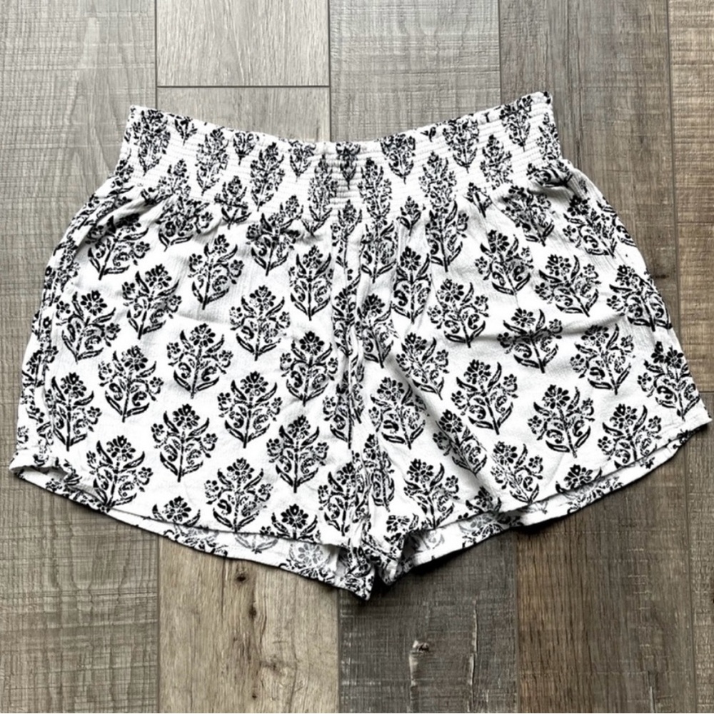 ☀️FINAL PRICE {Mossimo} shorts